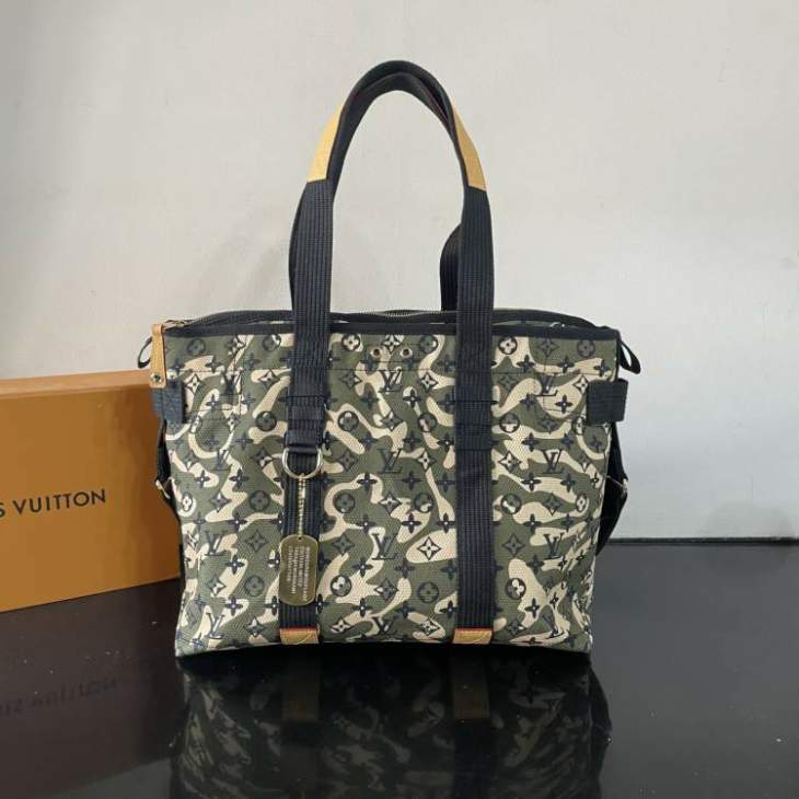 Picture of Louis Vuitton Handbags _SKUfw240792967fw